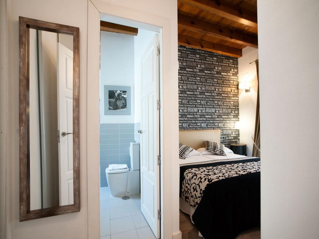 Singular Siete Revueltas Apartment Севиля Екстериор снимка