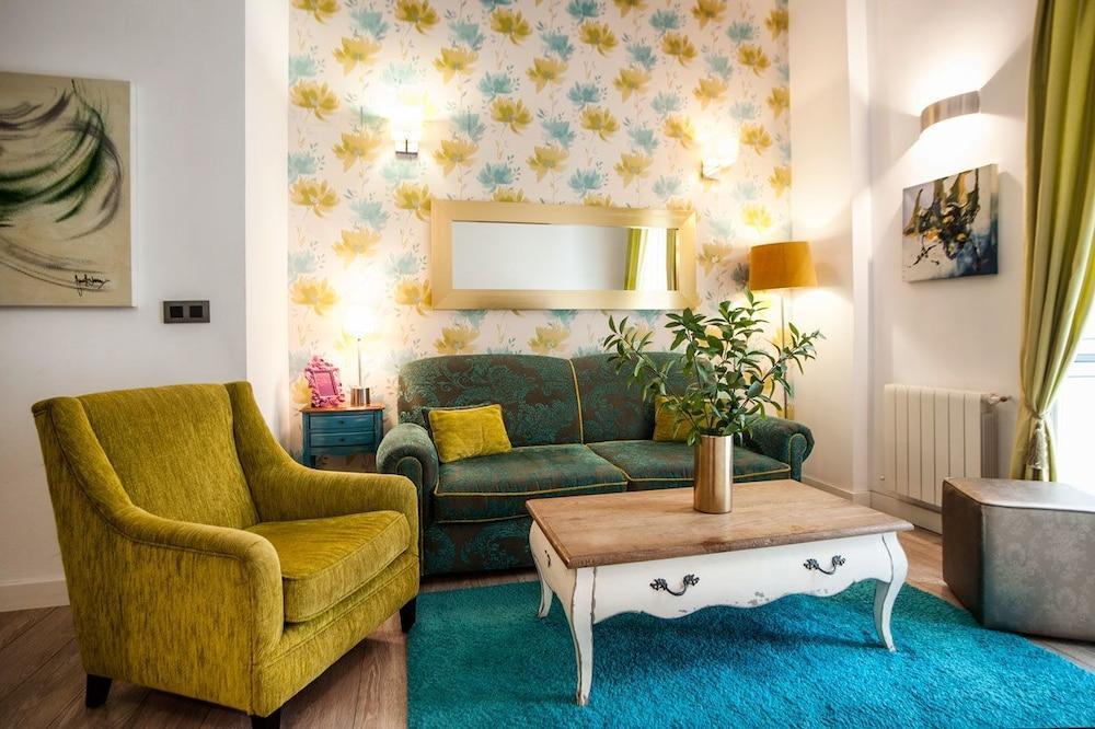 Singular Siete Revueltas Apartment Севиля Екстериор снимка