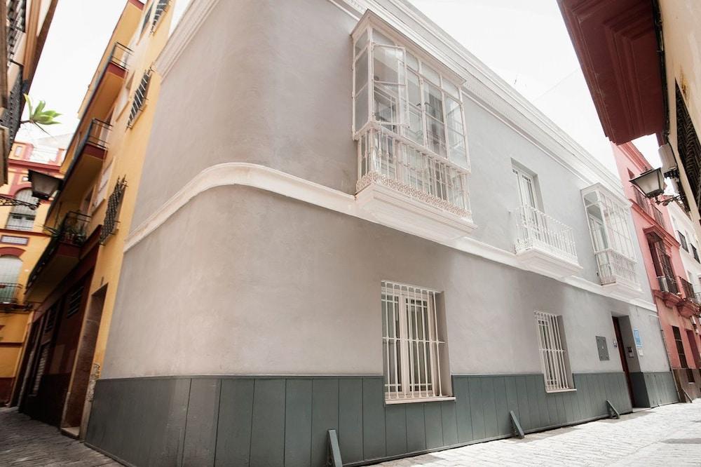 Singular Siete Revueltas Apartment Севиля Екстериор снимка